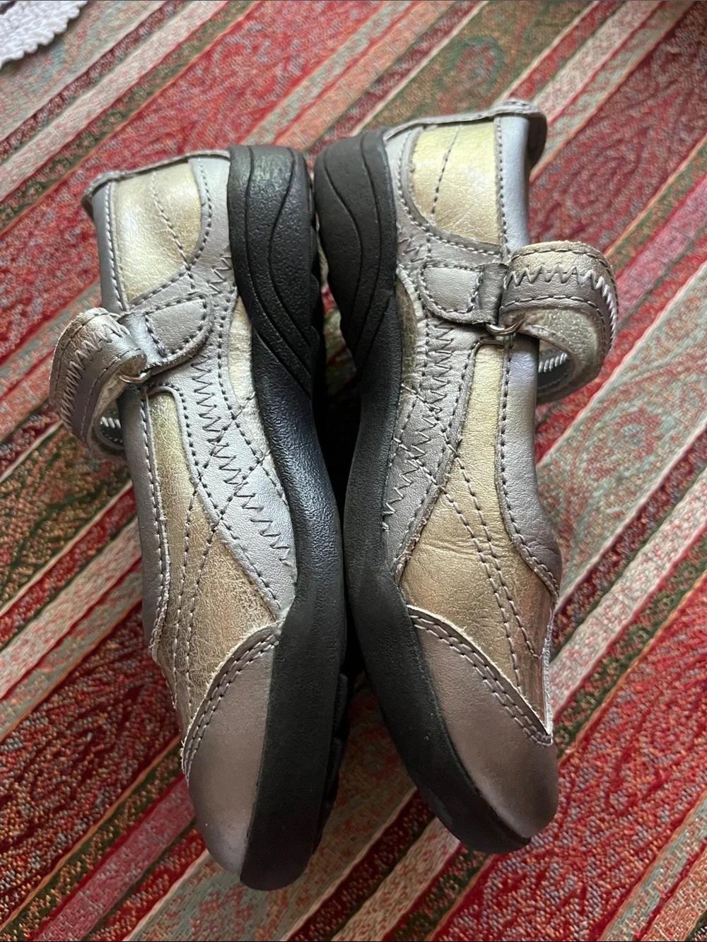 Stride rite Blaire Maryjane silver and gold 10M